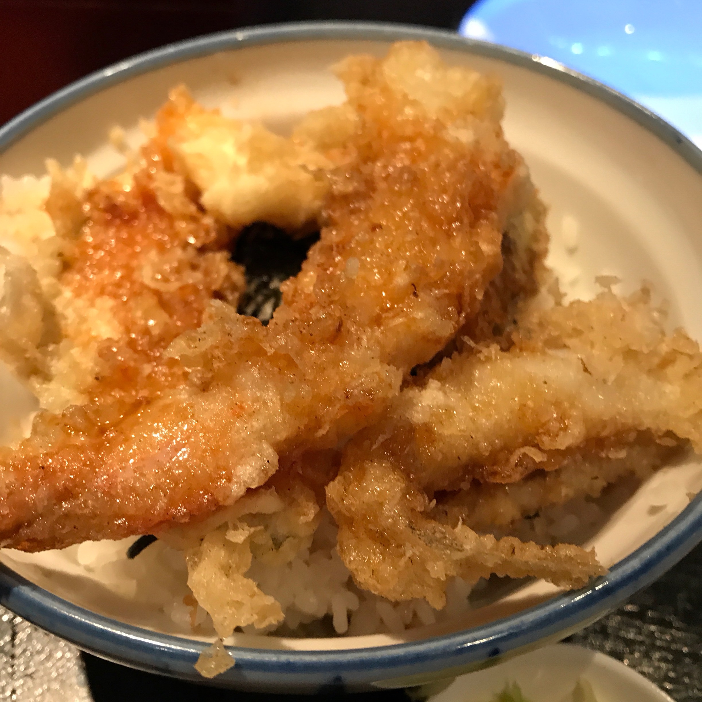 六本木 駄菓子屋 で 天丼 揚げたて天ぷらの天丼が660円 大盛りも無料 ちえの 池袋線 呑みすぎブログ